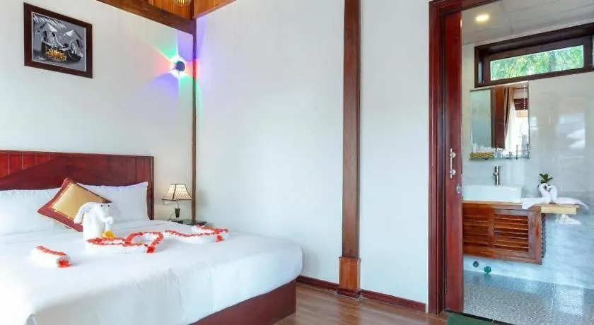Ha My Beachside Villa Hoi An Hotel