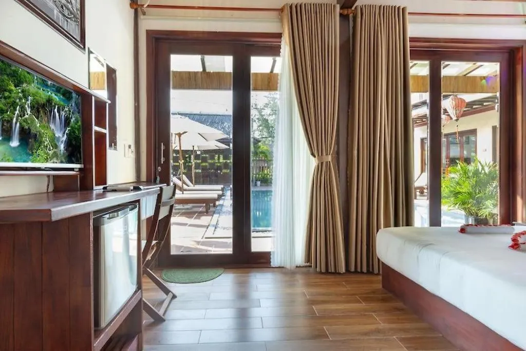 Ha My Beachside Villa Hoi An